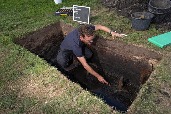 Ausgrabungen in 5000 Jahre alter Moorsiedlung Hunte 1