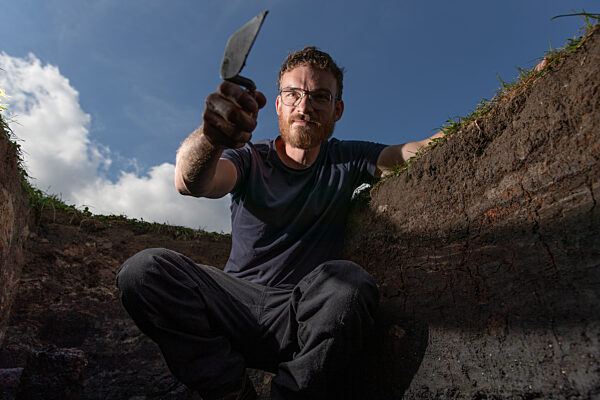 Ausgrabungen in 5000 Jahre alter Moorsiedlung Hunte 1