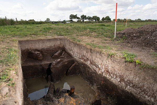 Ausgrabungen in 5000 Jahre alter Moorsiedlung Hunte 1