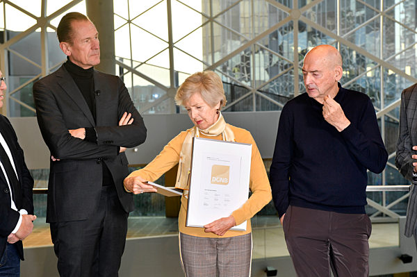 Schlüsselübergabe Axel-Springer-Neubau in Berlin