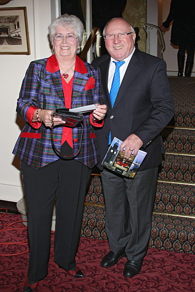 Eroeffnung der neuen Spielzeit im Hansa Theater.