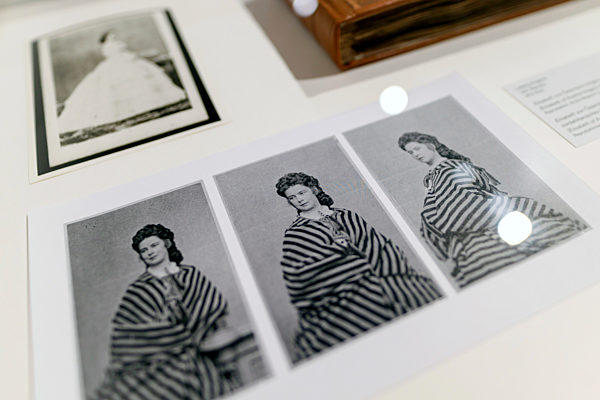 Ausstellung 'Sisi privat. Die Fotoalben der Kaiserin' in Köln