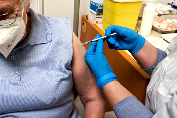 Symbolfoto Corona-Impfung