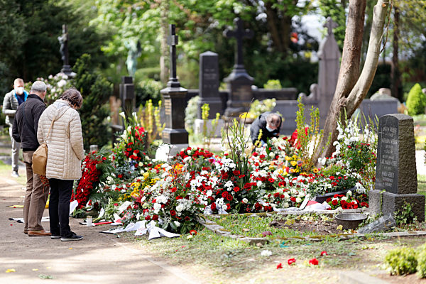 Trauerfeier für Willi Herren in Köln