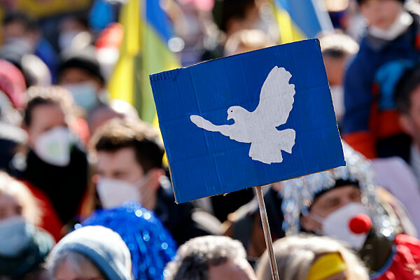 Friedensdemo am Rosenmontag in Köln