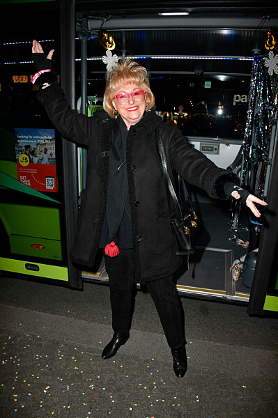 Pre-Party Bustour vor dem Geburtstag von Julian F.M. Stoeckel in Berlin