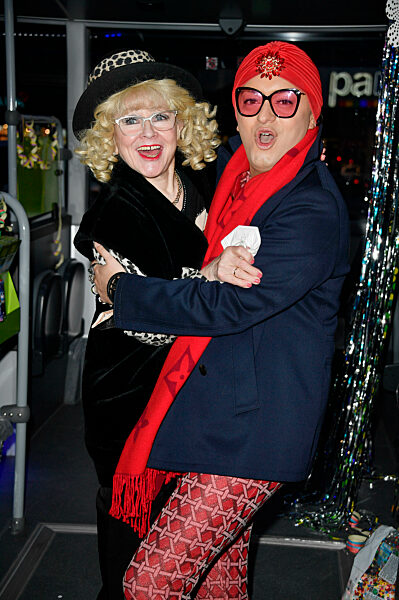 Pre-Party Bustour vor dem Geburtstag von Julian F.M. Stoeckel in Berlin