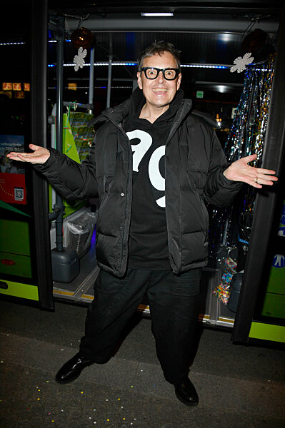 Pre-Party Bustour vor dem Geburtstag von Julian F.M. Stoeckel in Berlin