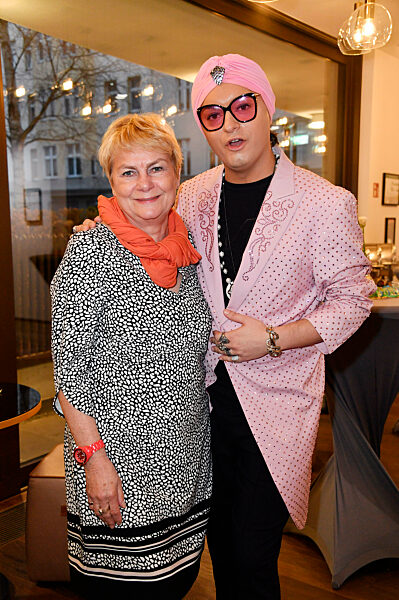 Geburtstagsfeier von Julian F.M. Stoeckel in Berlin