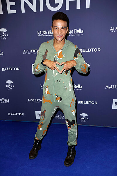 Late Night Shopping Party in Hamburg