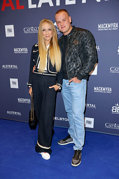 Late Night Shopping Party in Hamburg