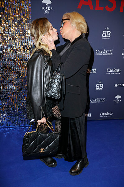 Late Night Shopping Party in Hamburg