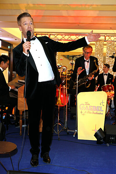 Late Night Shopping Party in Hamburg