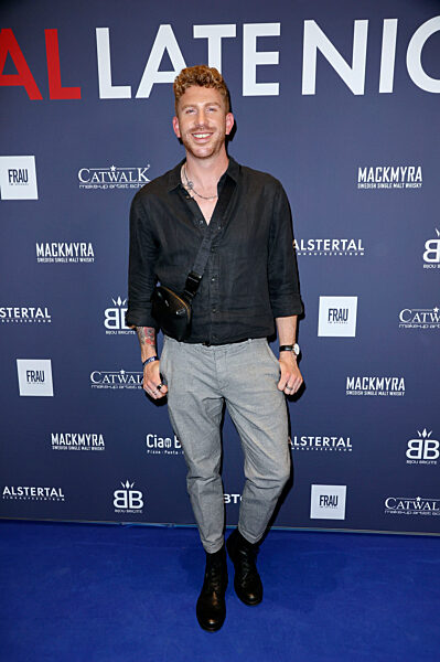 Late Night Shopping Party in Hamburg