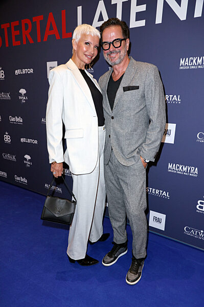 Late Night Shopping Party in Hamburg