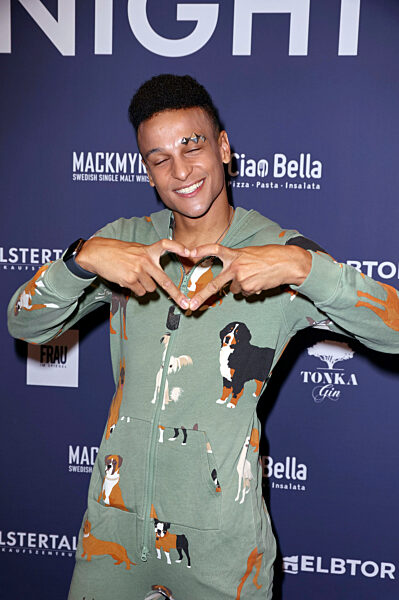 Late Night Shopping Party in Hamburg