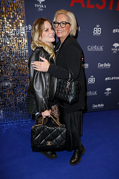 Late Night Shopping Party in Hamburg