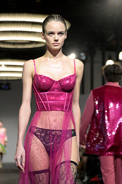 Kilian Kerner Fashion Show auf der Berlin Fashion Week A/W 2023