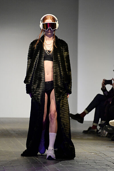 Rebekka Ruetz Fashion Show auf der Berlin Fashion Week A/W 2023