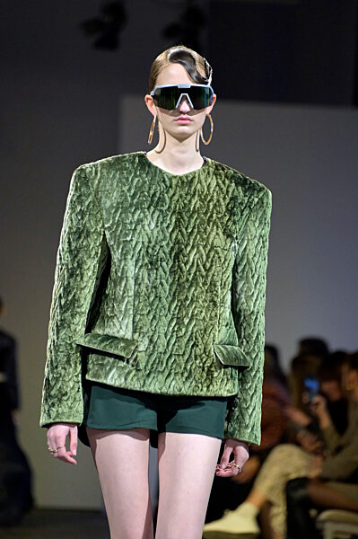 Rebekka Ruetz Fashion Show auf der Berlin Fashion Week A/W 2023