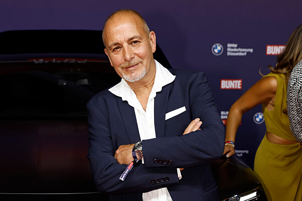 Bunte BMW Night 2024 in Düsseldorf