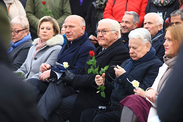 Gedenkveranstaltung zum 35. Jahrestag der Öffnung Berliner Mauer in Berlin