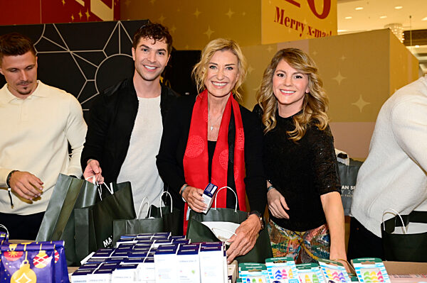 4. Charity Promi Pack 2024 Aktion in Berlin