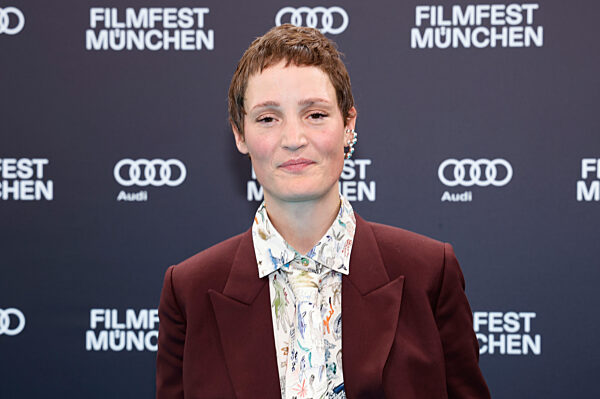 Festivaleröffnung mit Filmpremiere 'The Ballad of Wallis Island', Filmfest München 2025