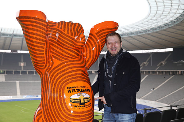 Fototermin im Olympiastadion mit Mario Barth, Berlin