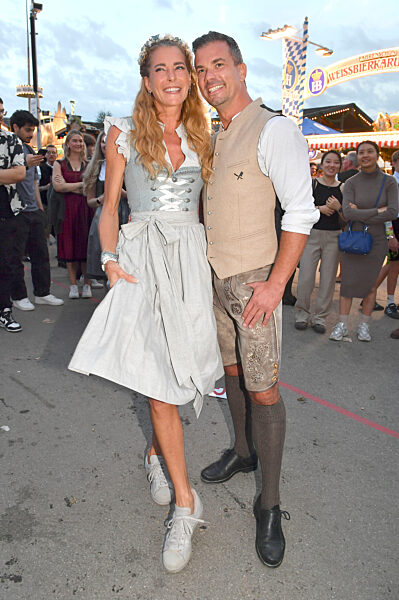 Almauftrieb beim Oktoberfest 2025 in München