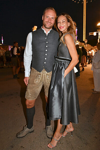 Almauftrieb beim Oktoberfest 2025 in München