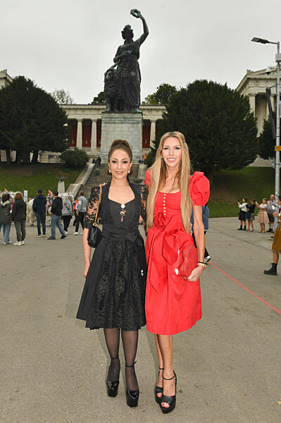 Regines Damenwiesn beim Oktoberfest 2025 in München