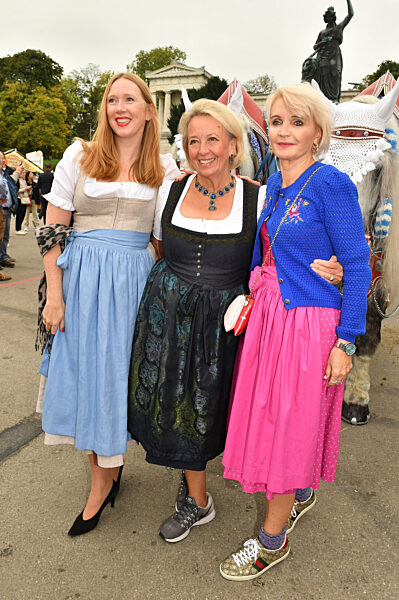 Regines Damenwiesn beim Oktoberfest 2025 in München