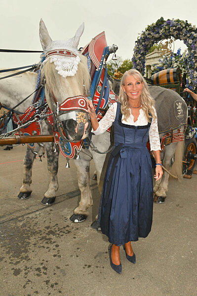 Regines Damenwiesn beim Oktoberfest 2025 in München