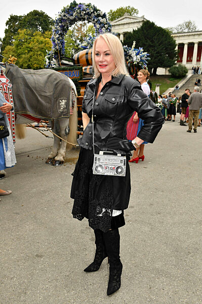 Regines Damenwiesn beim Oktoberfest 2025 in München