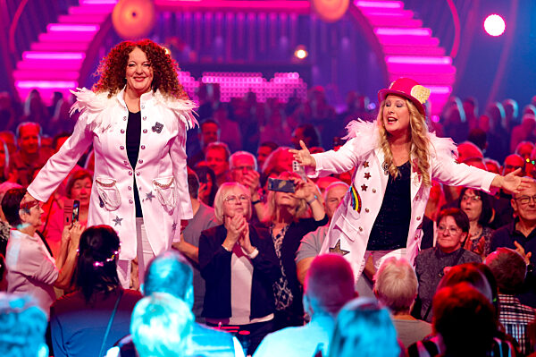 Chris Gethmann und Myriam Koudsi vom Kindermusikduo GroßstadtEngel