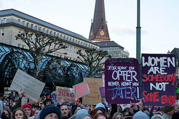 Demonstration gegen sexualisierte Gewalt in Hamburg
