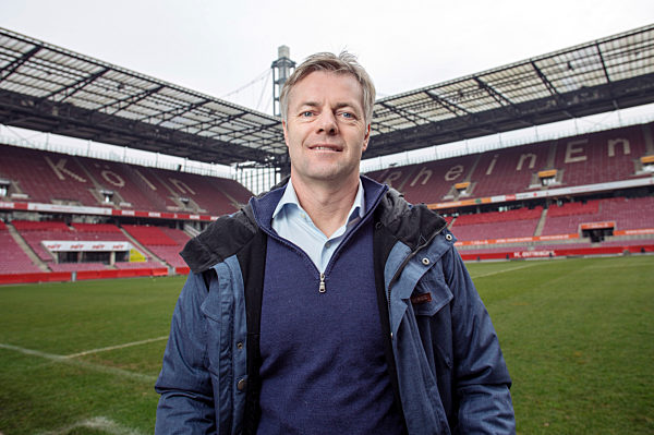 Veranstaltung '150, Klasse-Buch: Tom Bartels und Tina Schlosser - Fußball: Tore, Topteams, Titelträume' auf der lit.Cologne in Köln