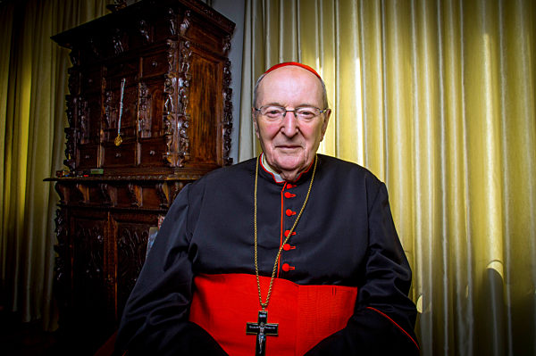 Fotoshooting mit Joachim Kardinal Meisner