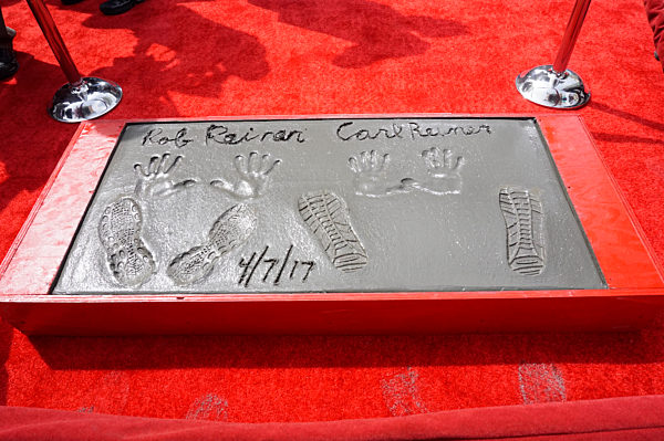 Hand and Footprint Ceremony mit Carl und Rob Reiner in Los Angeles