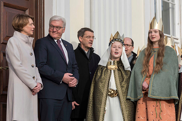 Frank-Walter Steinmeier empfängt die Sternsinger in Berlin