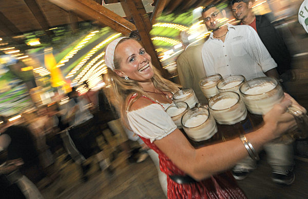 Oktoberfest - Kellnerin