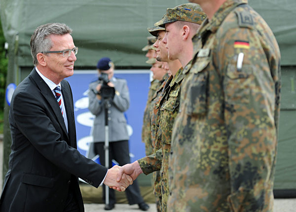 De Maiziere besucht Sanitätsakademie der Bundeswehr