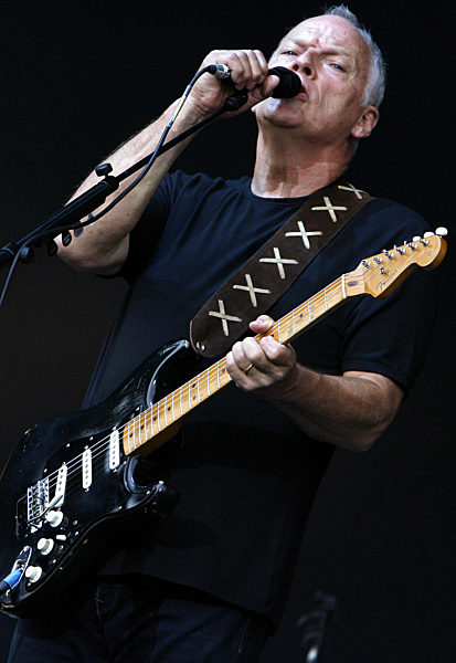 Der Sänger, Gitarrist, Songwriter und Komponist der britischen Rockband Pink...