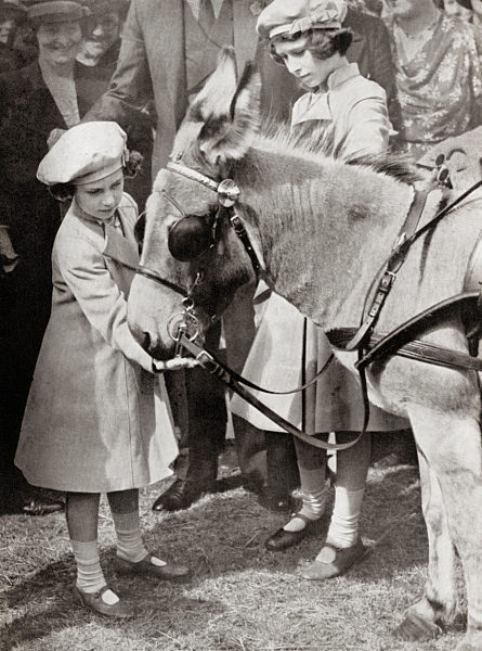 Princess Margaret, Left, And Princess Elizabeth, Future Queen Elizabeth Ii, Right, At The Royal Agricultural Show In 1939. Princess Margaret, Margaret Rose, 1930 2002, Aka Princess Margaret Rose. Younger Daughter Of King George Vi And Queen Elizabeth.