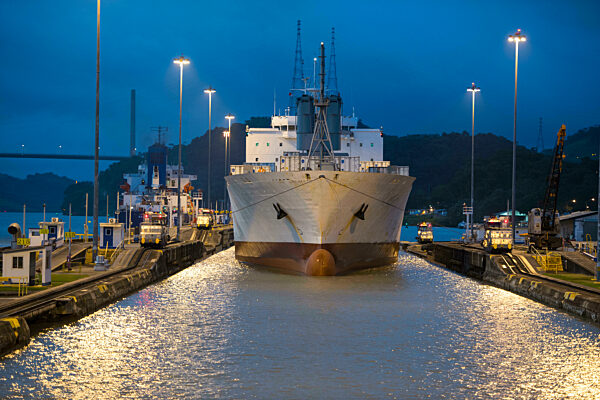 Ship passes through a lock in the Panama Canal