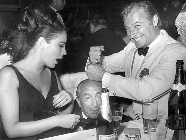 Filmball in Berlin 1967 - Lex Barker, Karin Dor und Harald Reinl