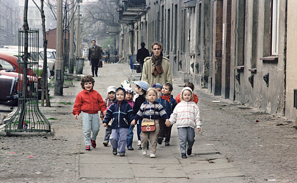 DDR - Helmholtzplatz in Berlin Prenzlauer Berg 1990