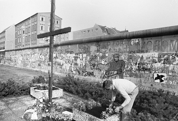 Berliner Mauer -  Zimmerstraße 1989