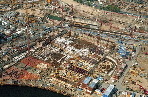 Berlin - Bauarbeiten im Regierungsviertel 1998